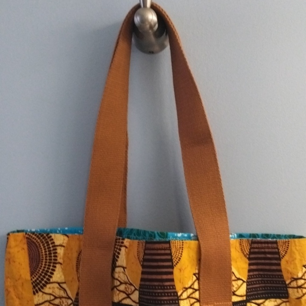 Colorful Patterned Tote Bag Beautiful ❤️ With Easy Open And Shut - Picture 4 of 7